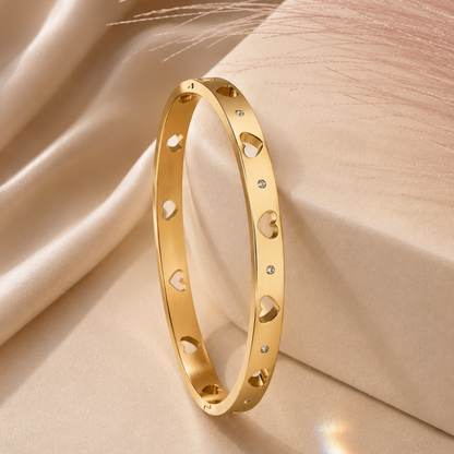 Amora Heart Bangle