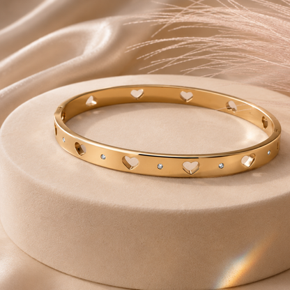 Amora Heart Bangle