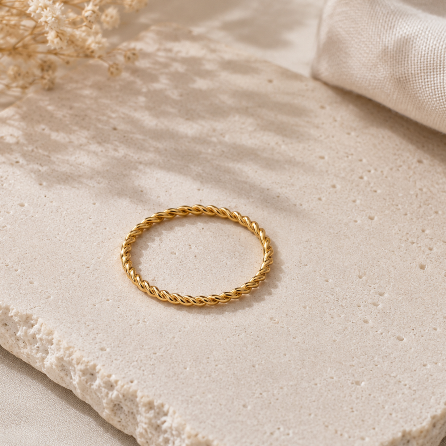 Clara Ring